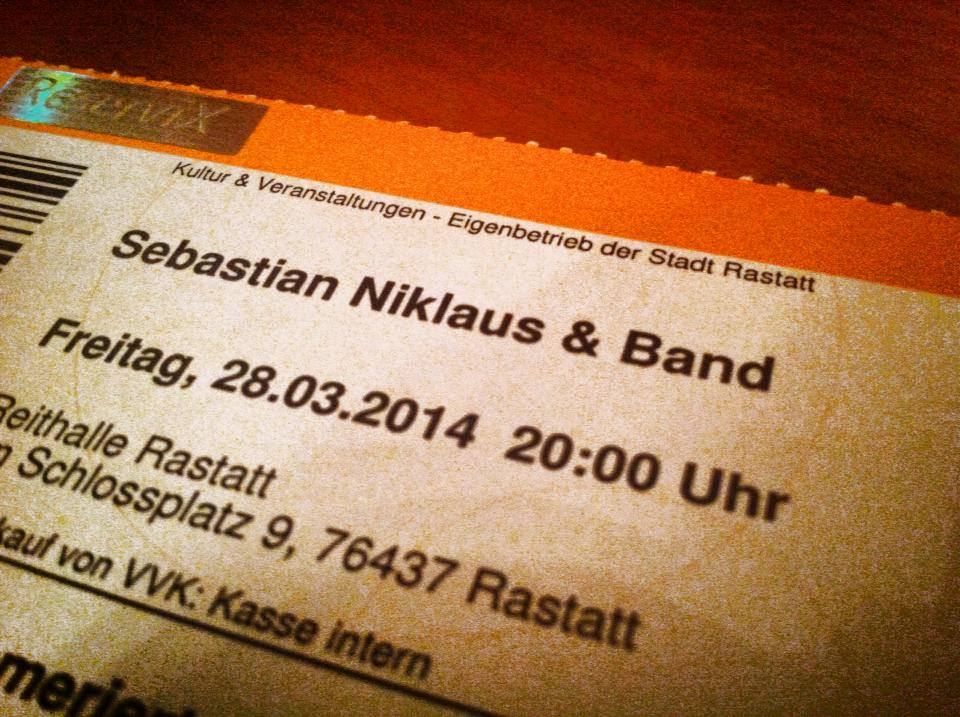 Sebastian Niklaus & Band in der Rastatter Reithalle